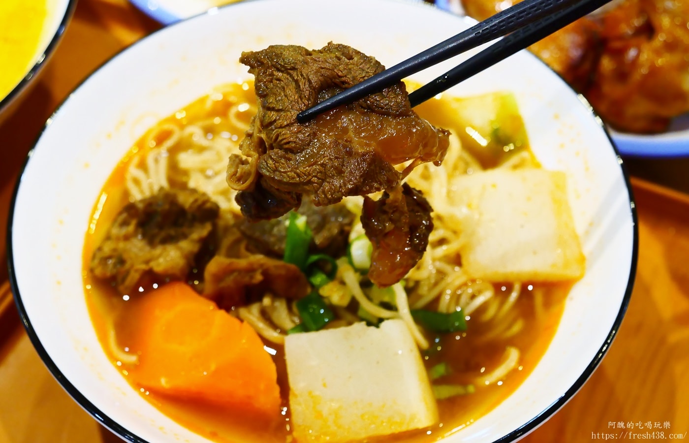 板橋美食推薦｜花山家台麵小館 高CP值麵店、必吃小菜與免費冬瓜茶
