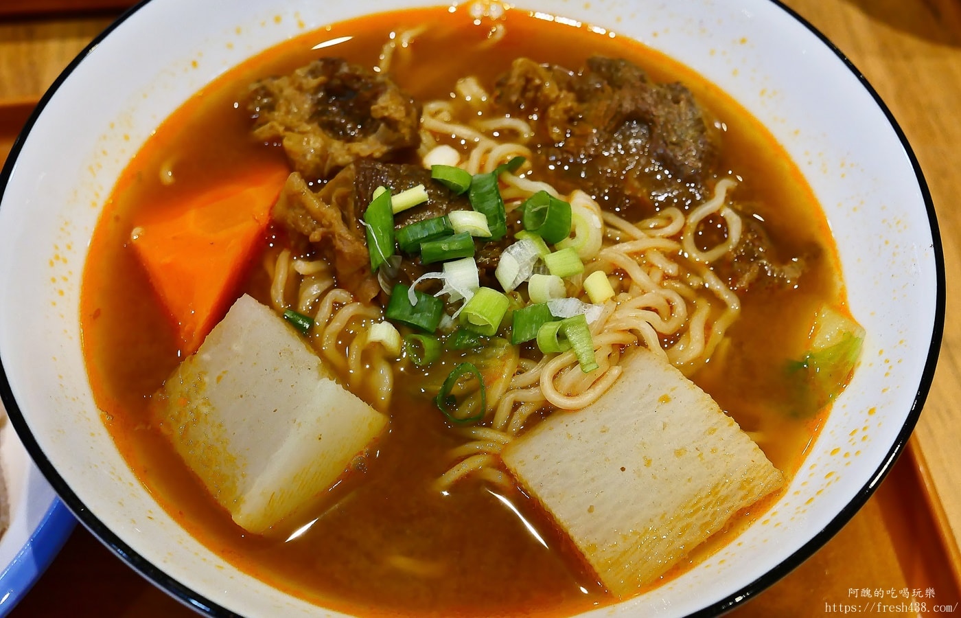 板橋美食推薦｜花山家台麵小館 高CP值麵店、必吃小菜與免費冬瓜茶