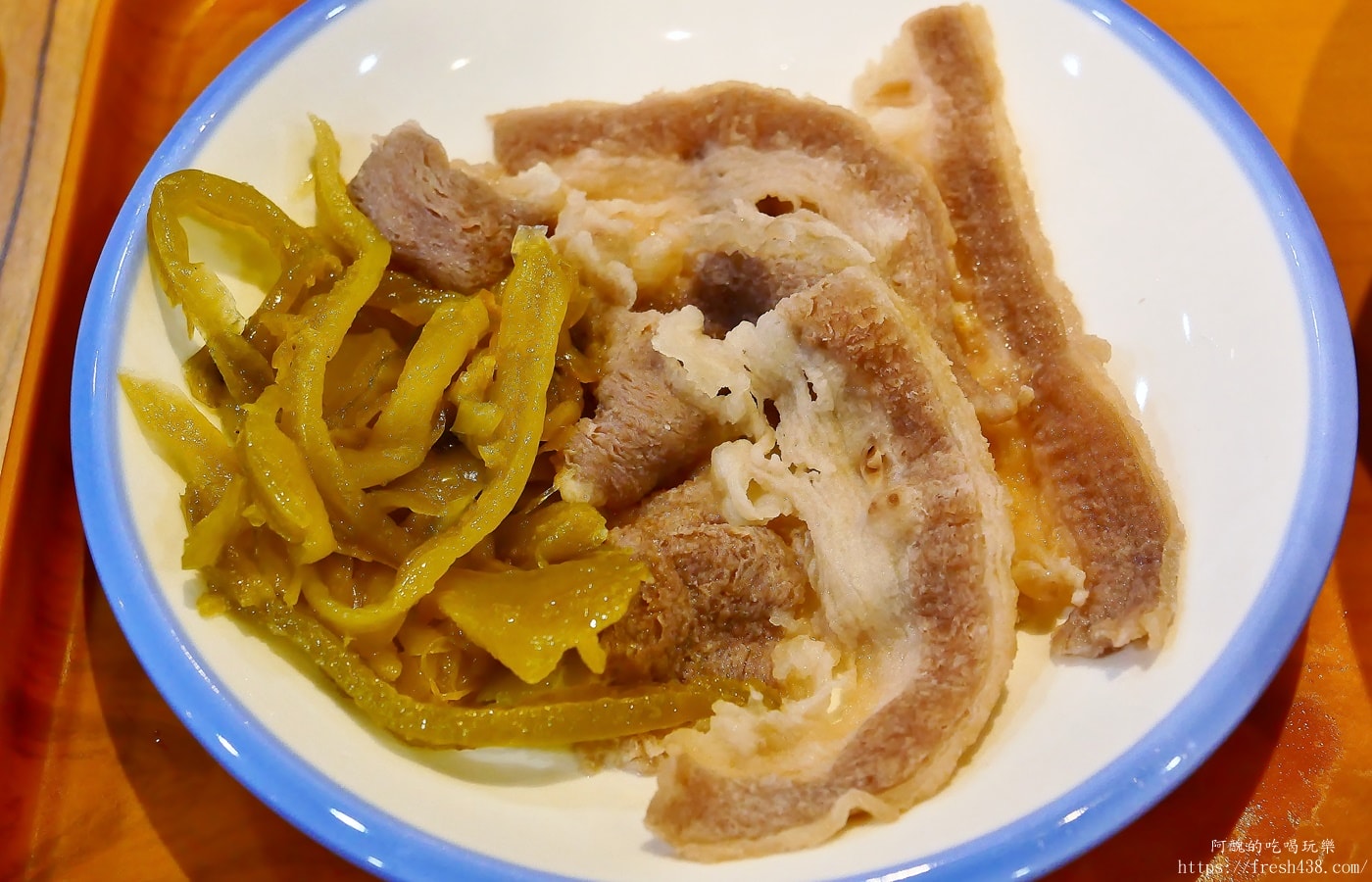 板橋美食推薦｜花山家台麵小館 高CP值麵店、必吃小菜與免費冬瓜茶