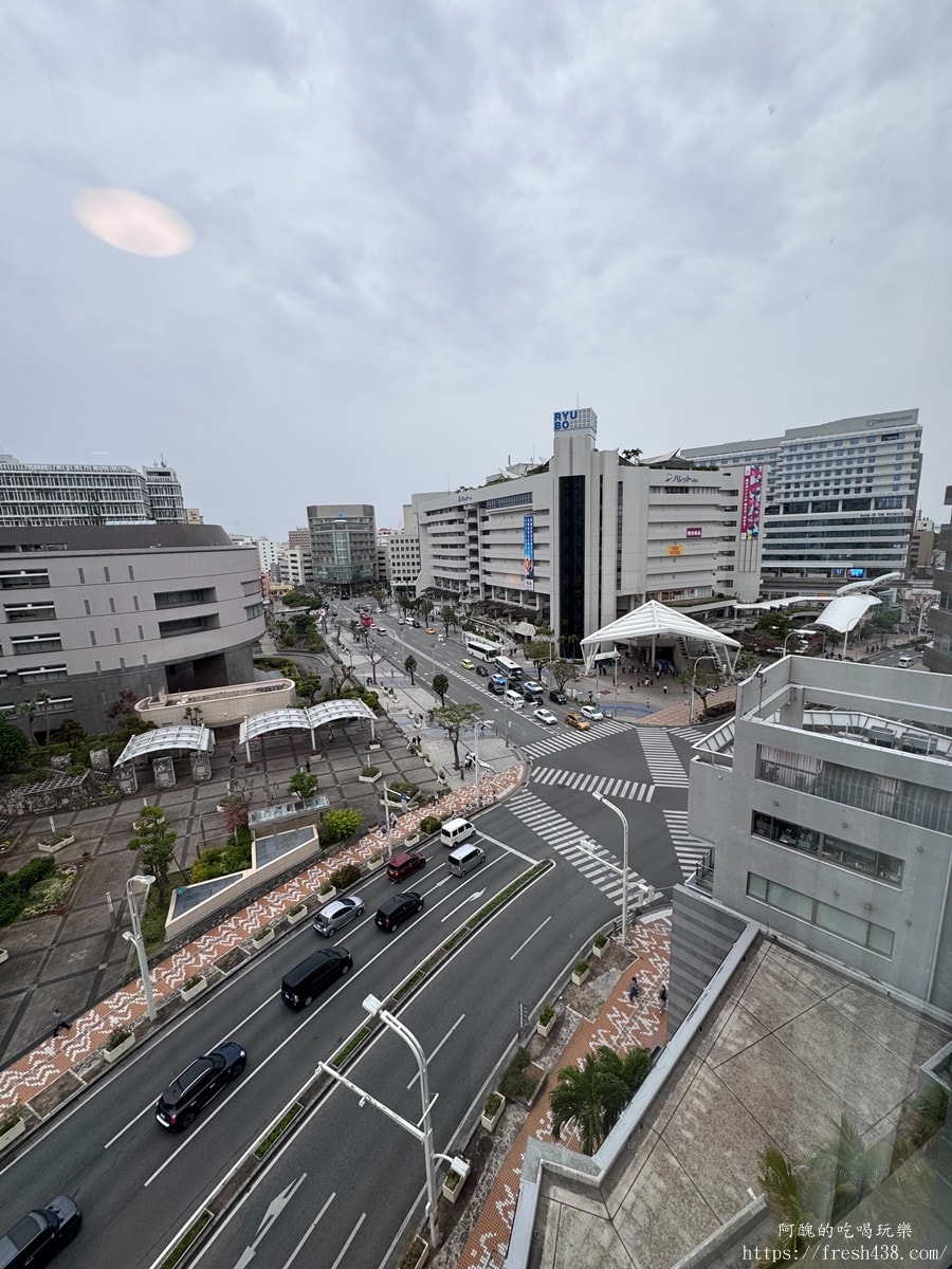 那霸蒙特利拉蘇瑞酒店 Hotel Monterey La Soeur Naha 開箱｜2026翻修評價：國際通入口、縣廳前站2分鐘（原Hotel Rocore Naha）
