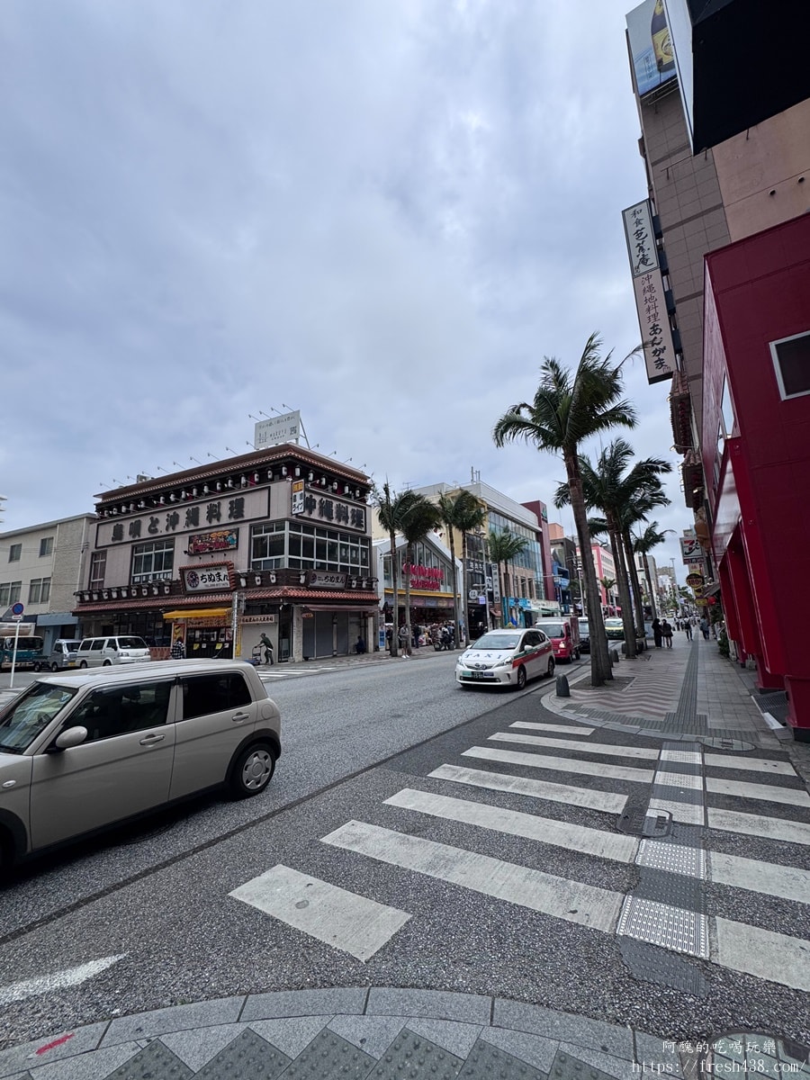 那霸蒙特利拉蘇瑞酒店 Hotel Monterey La Soeur Naha 開箱｜2026翻修評價：國際通入口、縣廳前站2分鐘（原Hotel Rocore Naha）