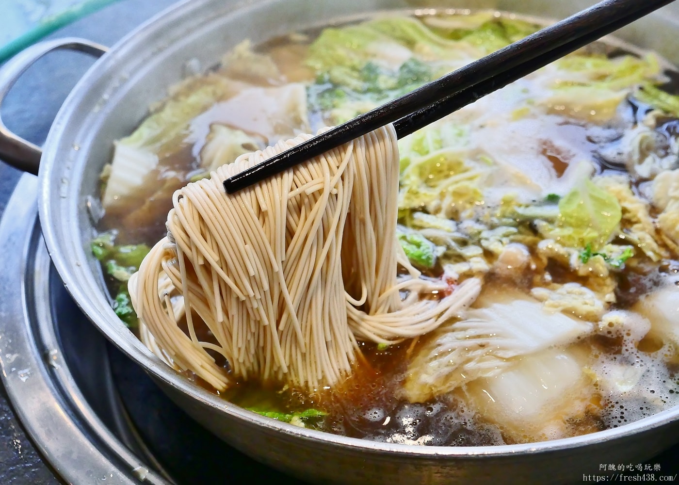 張家界美食推薦|黑竹溝野山菌火鍋評價,50元人民幣團餐吃什麼一次看 - 第9張圖 張家界美食推薦|黑竹溝野山菌火鍋評價,50元人民幣團餐吃什麼一次看