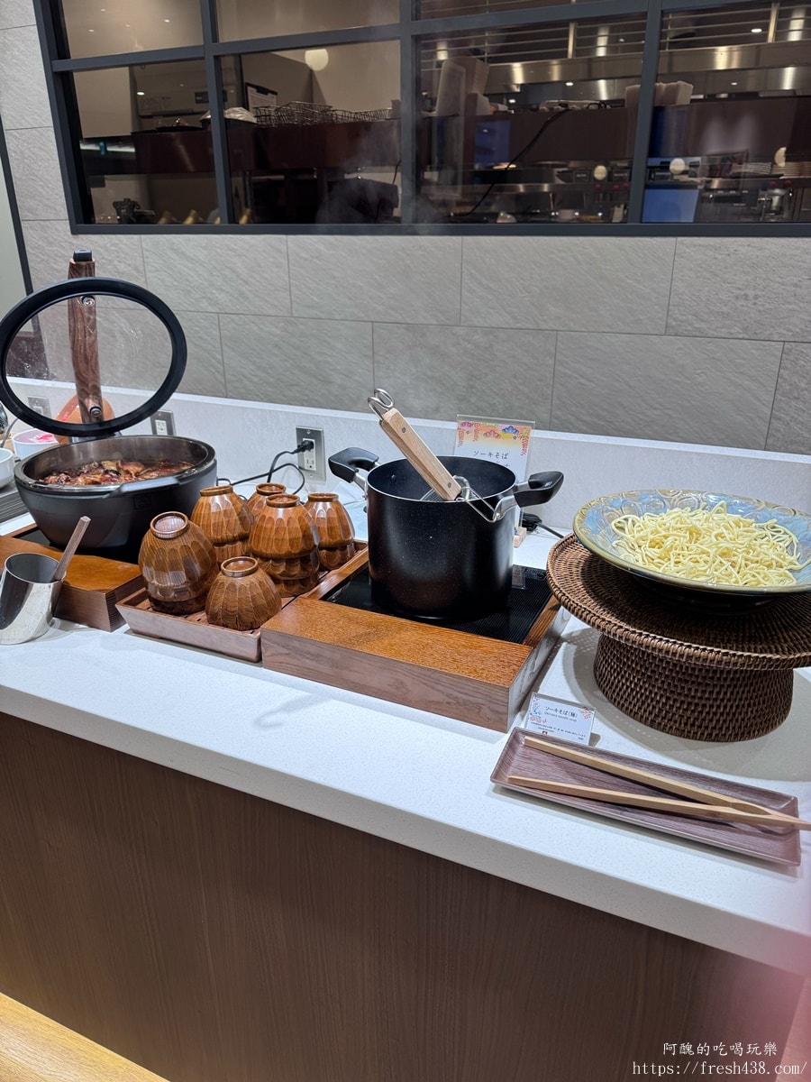那霸蒙特利拉蘇瑞酒店 Hotel Monterey La Soeur Naha 開箱｜2026翻修評價：國際通入口、縣廳前站2分鐘（原Hotel Rocore Naha）