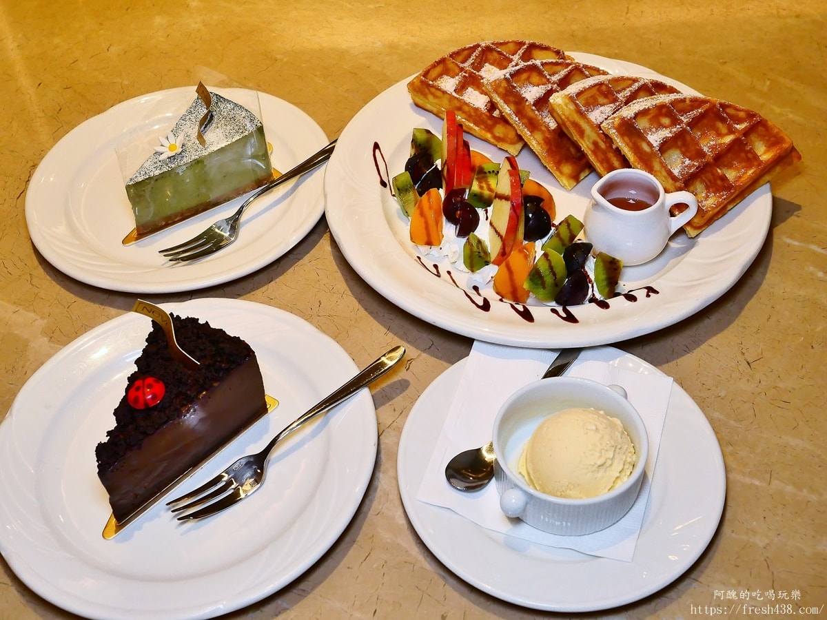 南港美食推薦 NEVERLAND Bakery Café|南港車站必吃義大利麵燉飯+人氣甜點下午茶(菜單含牛肉麵中式料理) - 第41張圖 南港美食推薦 NEVERLAND Bakery Café|南港車站必吃義大利麵燉飯+人氣甜點下午茶(菜單含牛肉麵中式料理)