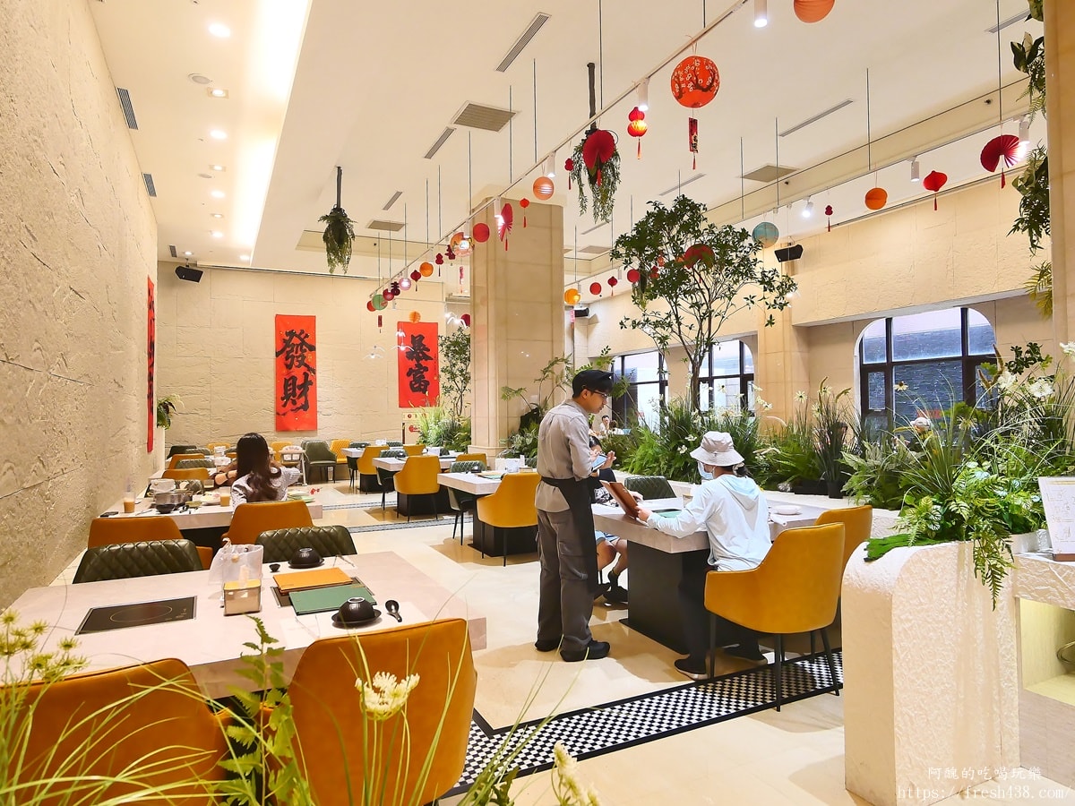 桃園龜山火鍋推薦｜饗樂鍋自助吧蔬菜吃到飽，福容徠旅高CP值海陸套餐必吃