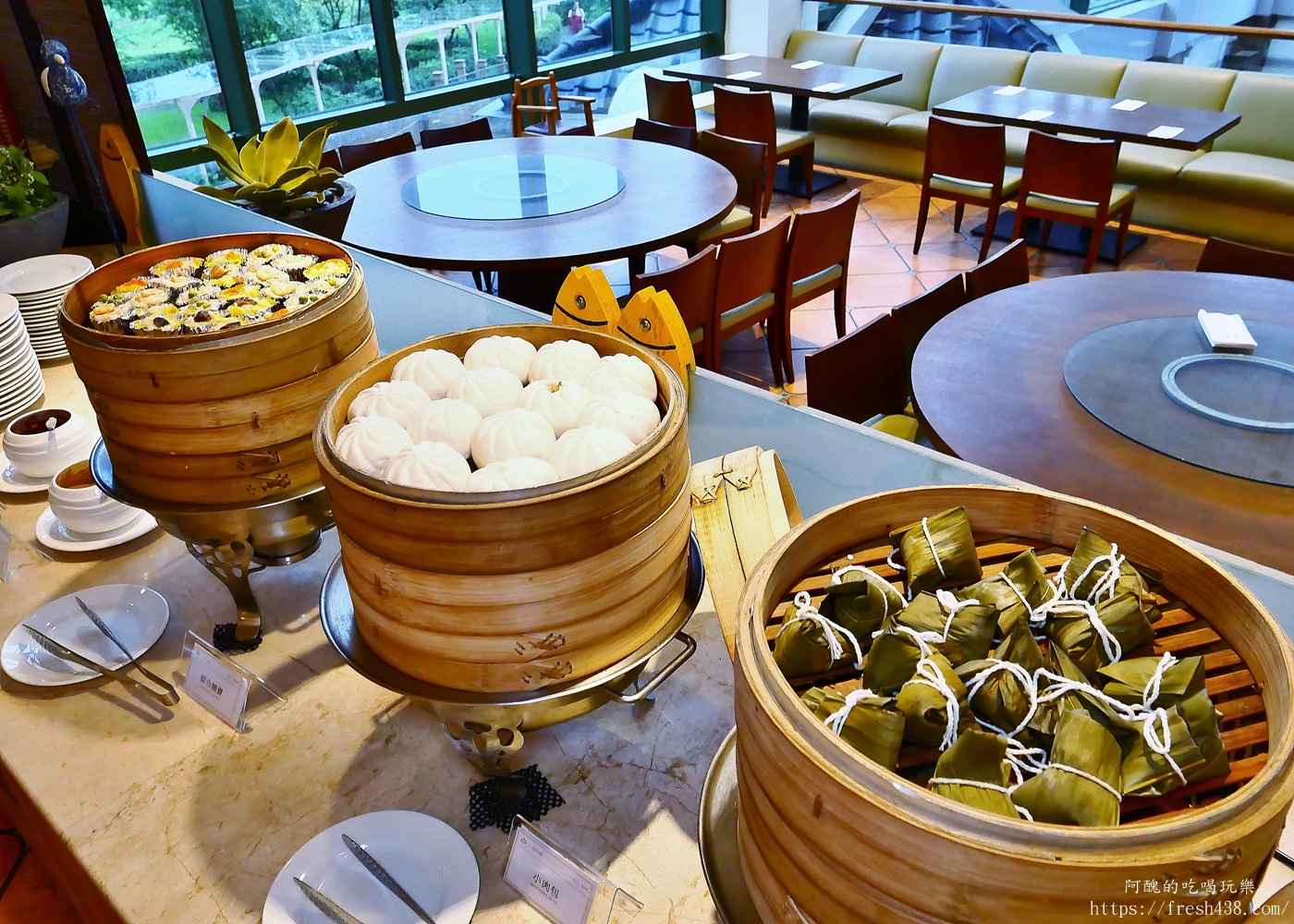 陽明山天籟渡假酒店絢彩廳晚餐開箱｜Buffet自助餐吃到飽推薦，海鮮、熱食、甜點一次滿足