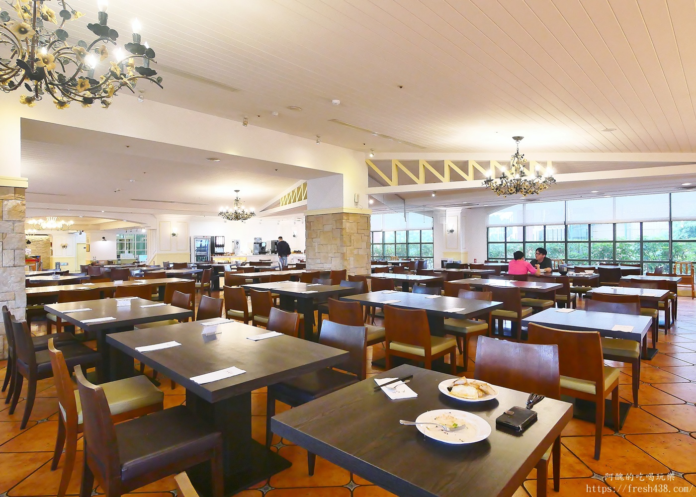 陽明山天籟渡假酒店早餐開箱｜自助式早餐吃到飽，現煮小卷米粉、燙青菜超滿足！