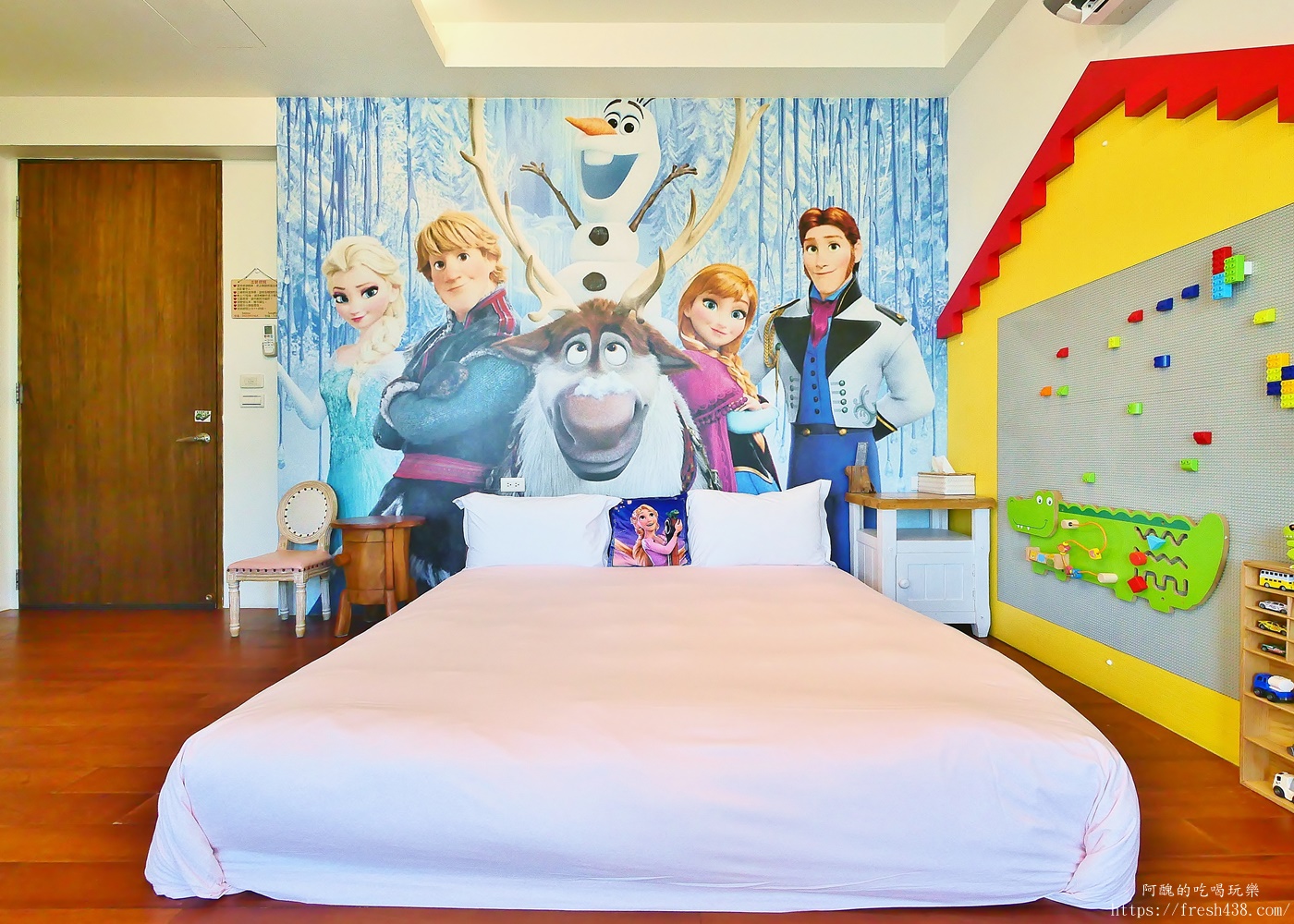 宜蘭親子民宿推薦｜松之墅溜滑梯親子民宿開箱，球池、戲水池、沙坑、電動遊戲、免費下午茶一次滿足