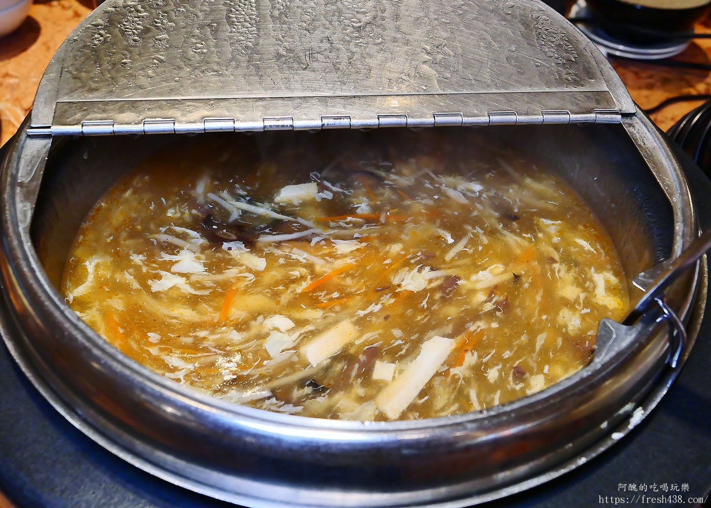 陽明山天籟渡假酒店絢彩廳晚餐開箱｜Buffet自助餐吃到飽推薦，海鮮、熱食、甜點一次滿足