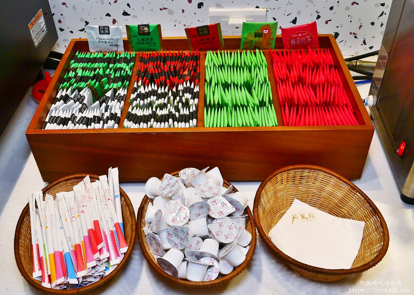 陽明山天籟渡假酒店早餐開箱｜自助式早餐吃到飽，現煮小卷米粉、燙青菜超滿足！