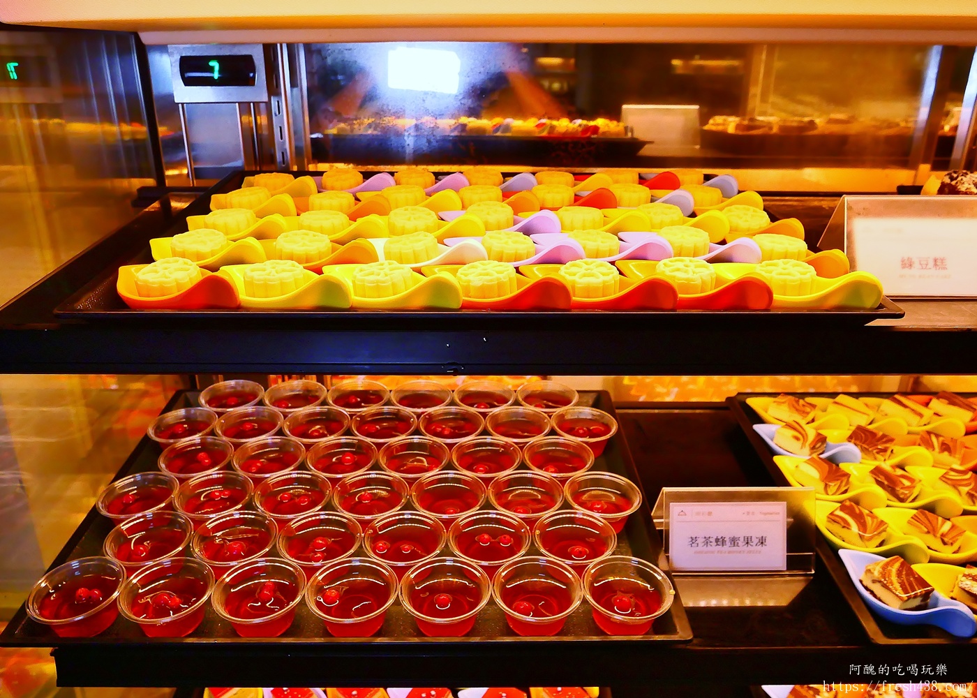 陽明山天籟渡假酒店絢彩廳晚餐開箱｜Buffet自助餐吃到飽推薦，海鮮、熱食、甜點一次滿足