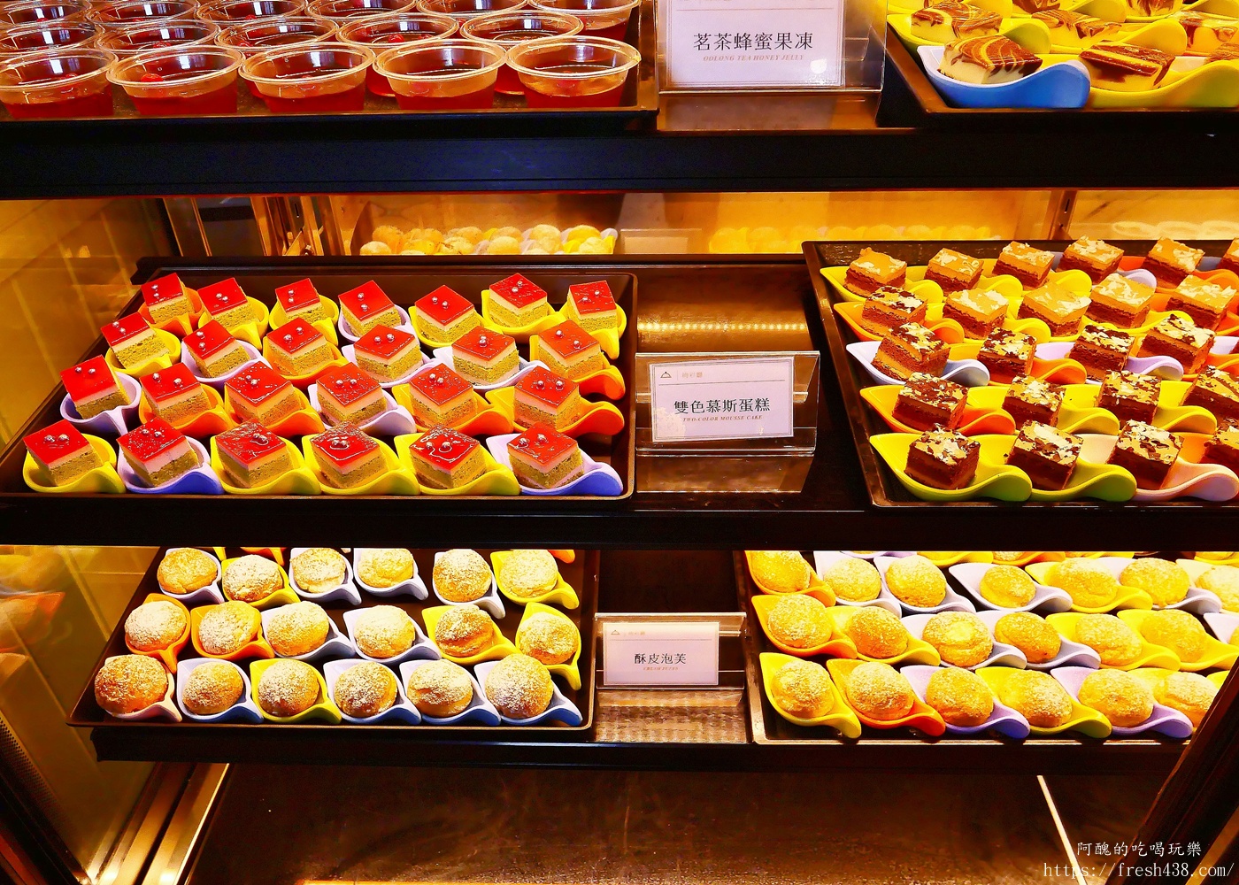 陽明山天籟渡假酒店絢彩廳晚餐開箱｜Buffet自助餐吃到飽推薦，海鮮、熱食、甜點一次滿足