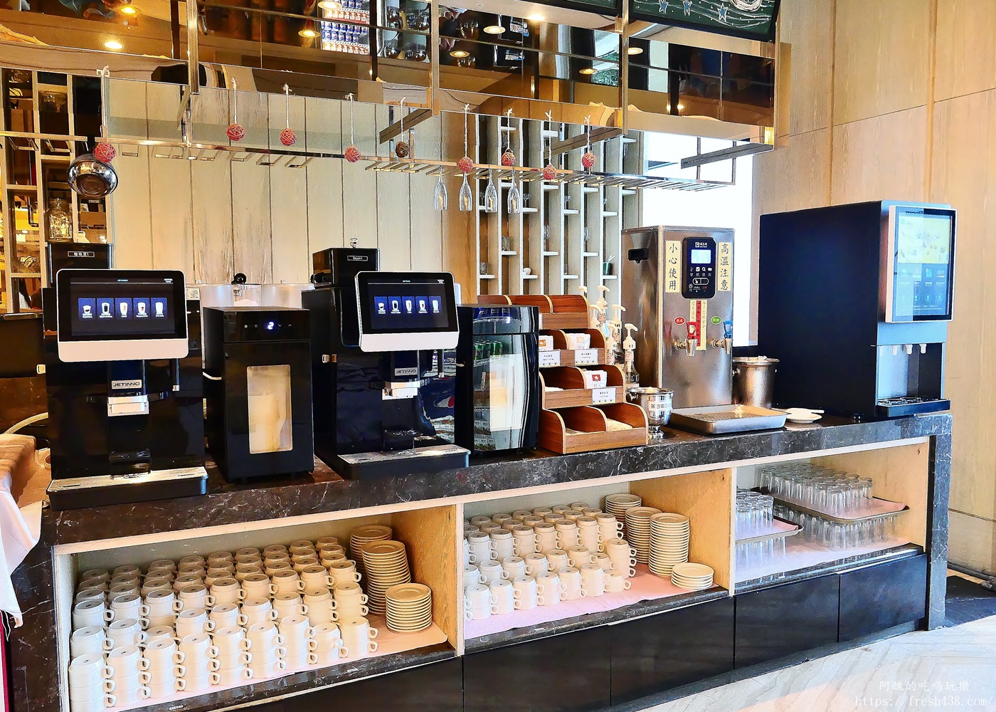 淡水福容大飯店主題房開箱｜Switch電玩房、親子設施、海景早餐一次滿足，淡水親子飯店推薦