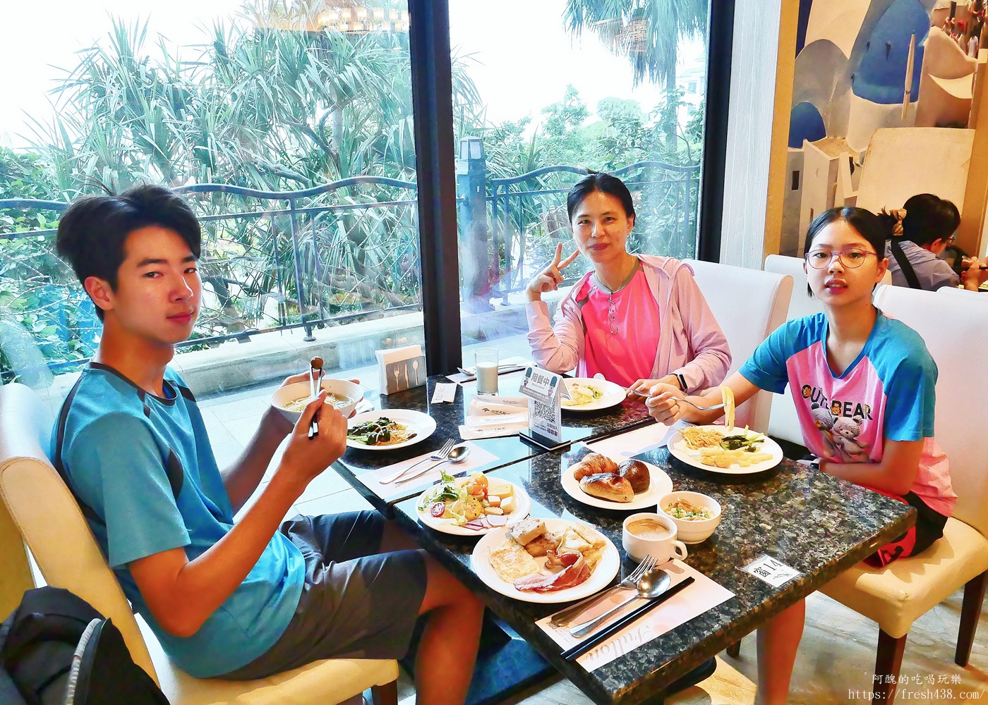 淡水福容大飯店主題房開箱｜Switch電玩房、親子設施、海景早餐一次滿足，淡水親子飯店推薦