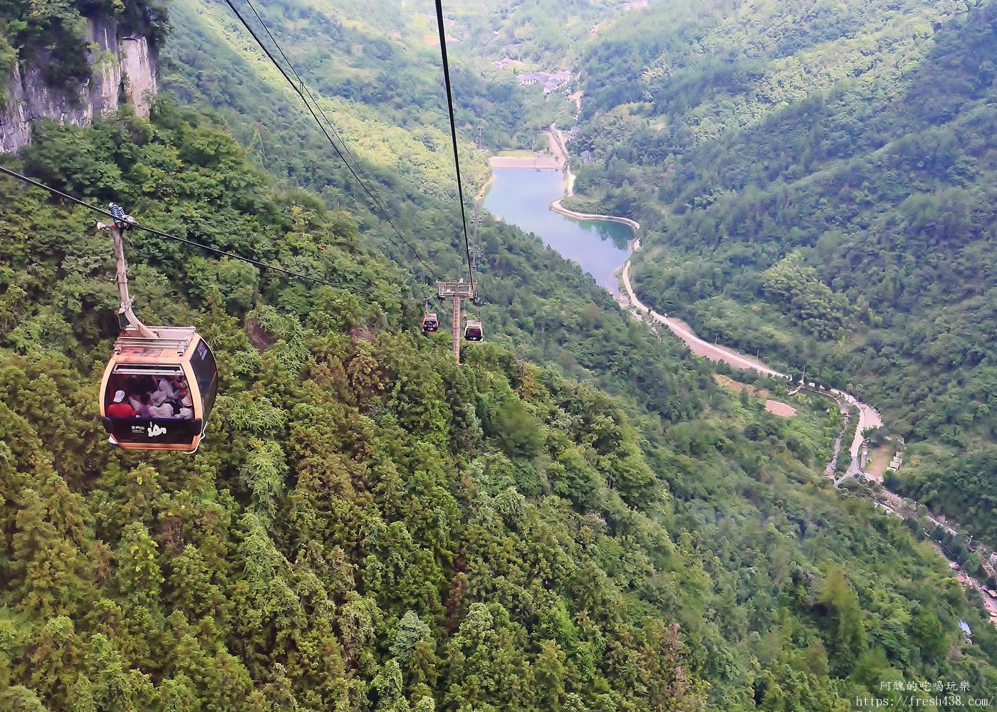 天門山A線攻略|最佳路線不走回頭路!世界最長索道、鬼谷棧道、玻璃棧道、天門洞一次玩透透 - 第12張圖 天門山A線攻略|最佳路線不走回頭路!世界最長索道、鬼谷棧道、玻璃棧道、天門洞一次玩透透