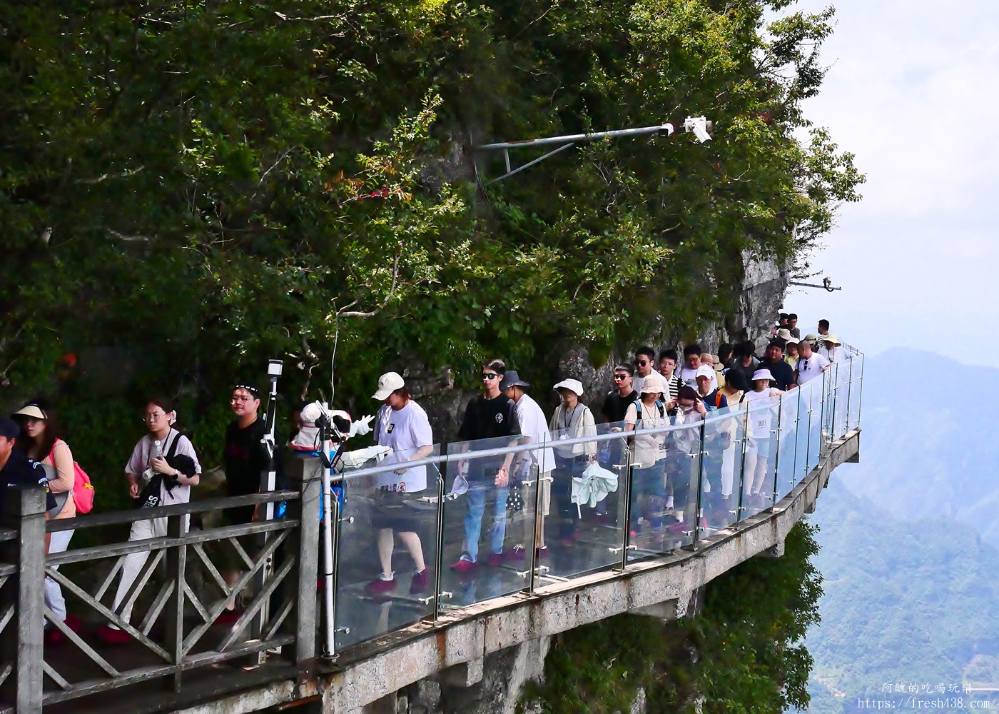 天門山A線攻略|最佳路線不走回頭路!世界最長索道、鬼谷棧道、玻璃棧道、天門洞一次玩透透 - 第30張圖 天門山A線攻略|最佳路線不走回頭路!世界最長索道、鬼谷棧道、玻璃棧道、天門洞一次玩透透