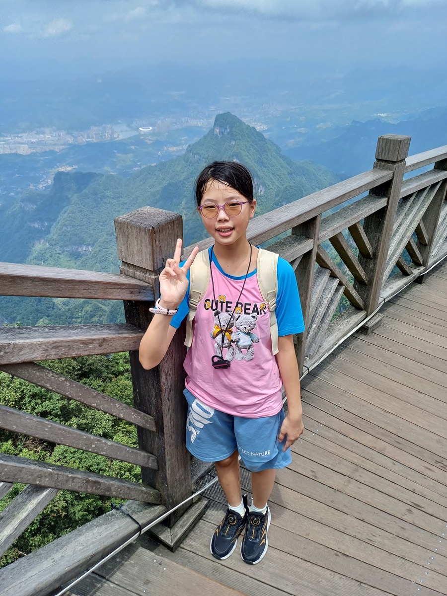 天門山A線攻略|最佳路線不走回頭路!世界最長索道、鬼谷棧道、玻璃棧道、天門洞一次玩透透 - 第42張圖 天門山A線攻略|最佳路線不走回頭路!世界最長索道、鬼谷棧道、玻璃棧道、天門洞一次玩透透