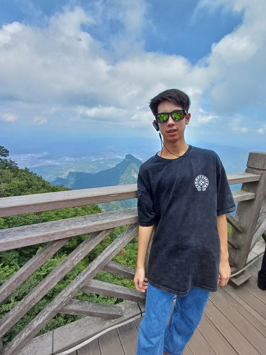 天門山A線攻略|最佳路線不走回頭路!世界最長索道、鬼谷棧道、玻璃棧道、天門洞一次玩透透 - 第41張圖 天門山A線攻略|最佳路線不走回頭路!世界最長索道、鬼谷棧道、玻璃棧道、天門洞一次玩透透