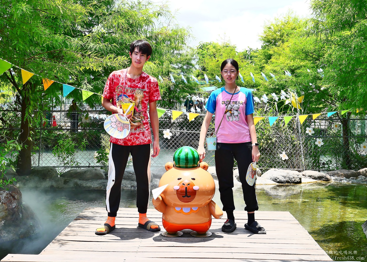 【宜蘭親子景點】星夢森林劇場全攻略｜水豚握手、羊駝梅花鹿餵食、DIY、戲水池一日遊必玩