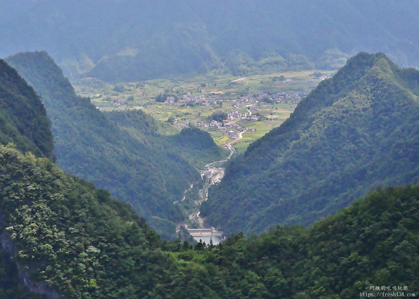天門山A線攻略|最佳路線不走回頭路!世界最長索道、鬼谷棧道、玻璃棧道、天門洞一次玩透透 - 第50張圖 天門山A線攻略|最佳路線不走回頭路!世界最長索道、鬼谷棧道、玻璃棧道、天門洞一次玩透透