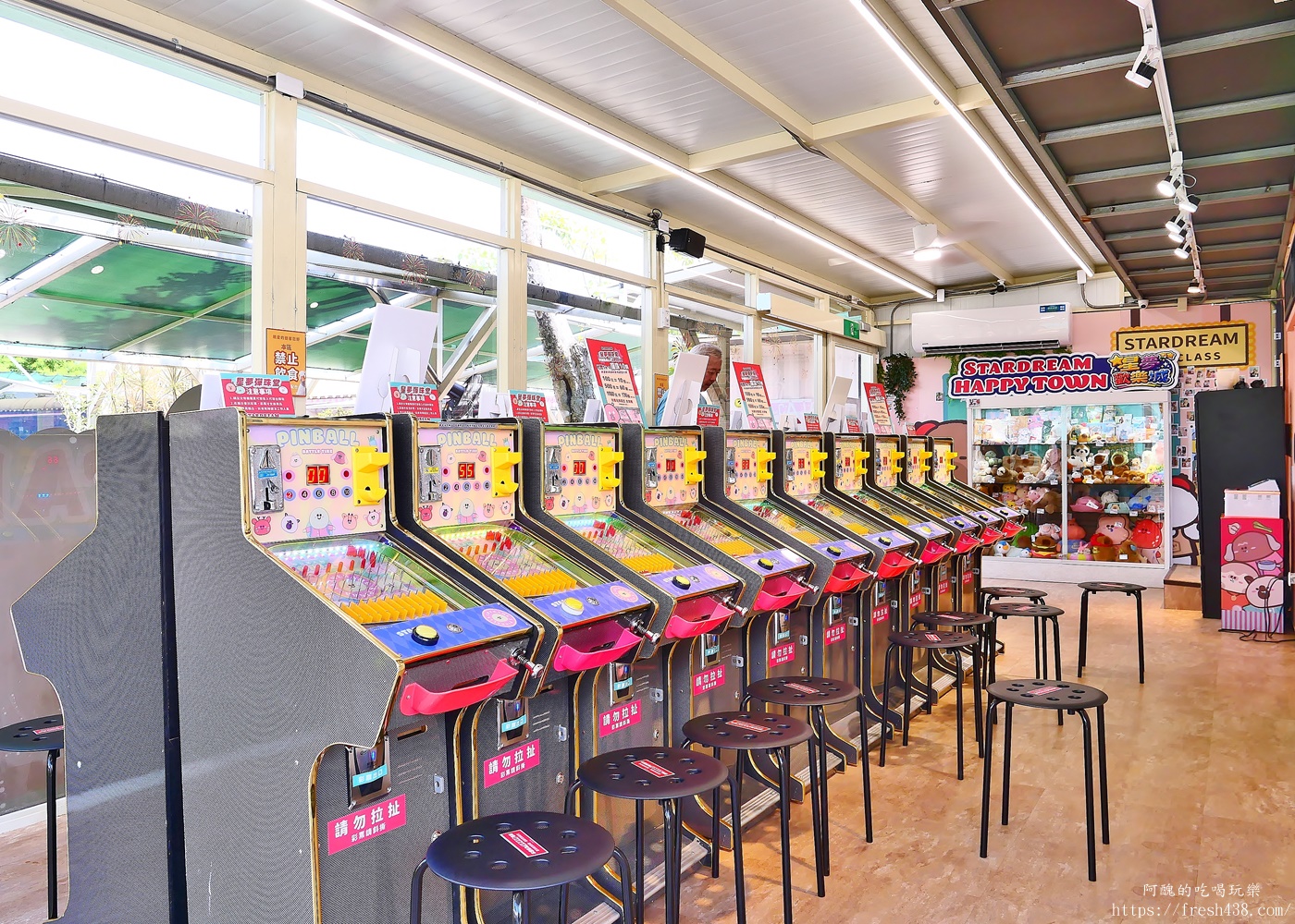 【宜蘭親子景點】星夢森林劇場全攻略｜水豚握手、羊駝梅花鹿餵食、DIY、戲水池一日遊必玩