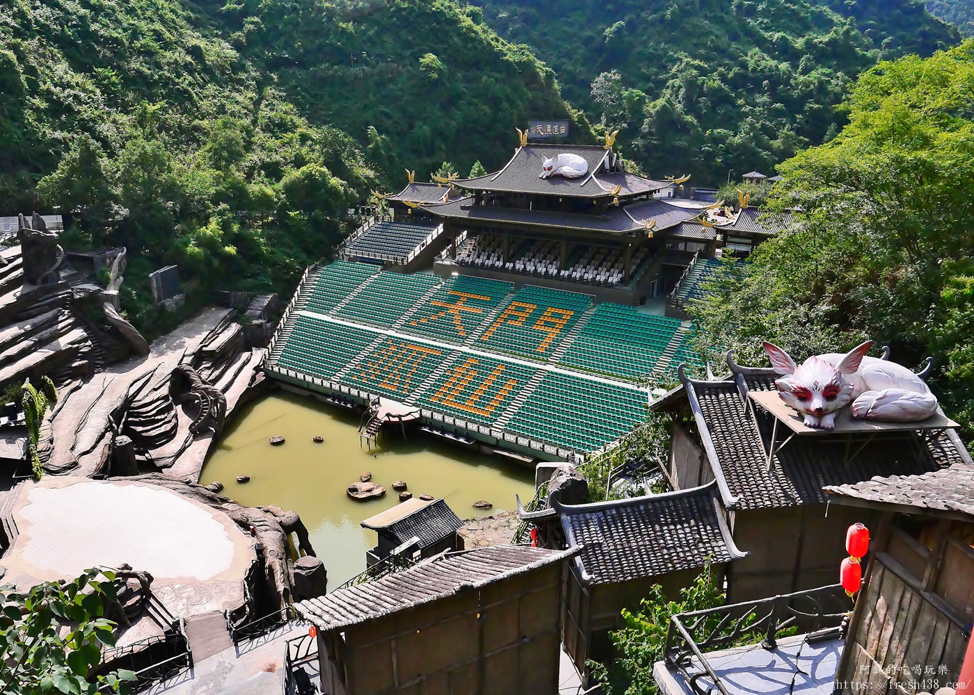 天門山A線攻略|最佳路線不走回頭路!世界最長索道、鬼谷棧道、玻璃棧道、天門洞一次玩透透 - 第75張圖 天門山A線攻略|最佳路線不走回頭路!世界最長索道、鬼谷棧道、玻璃棧道、天門洞一次玩透透