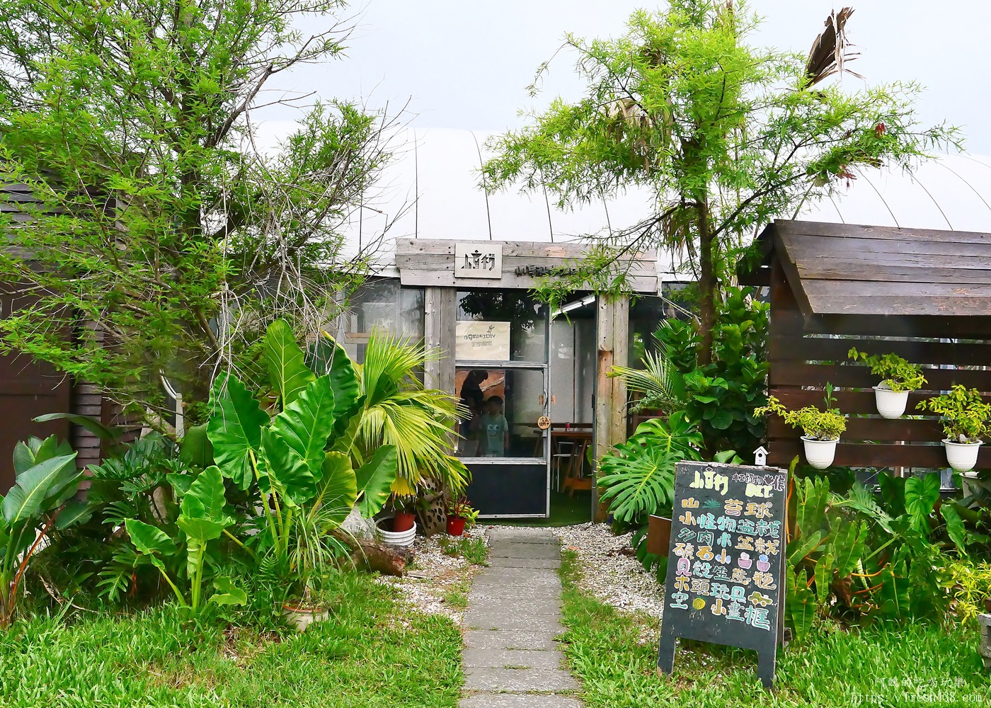 宜蘭親子景點|蘭陽動植物王國攻略!3000坪農場、雨天也能玩、猛禽訓練與動物互動體驗 - 第56張圖 宜蘭親子景點|蘭陽動植物王國攻略!3000坪農場、雨天也能玩、猛禽訓練與動物互動體驗