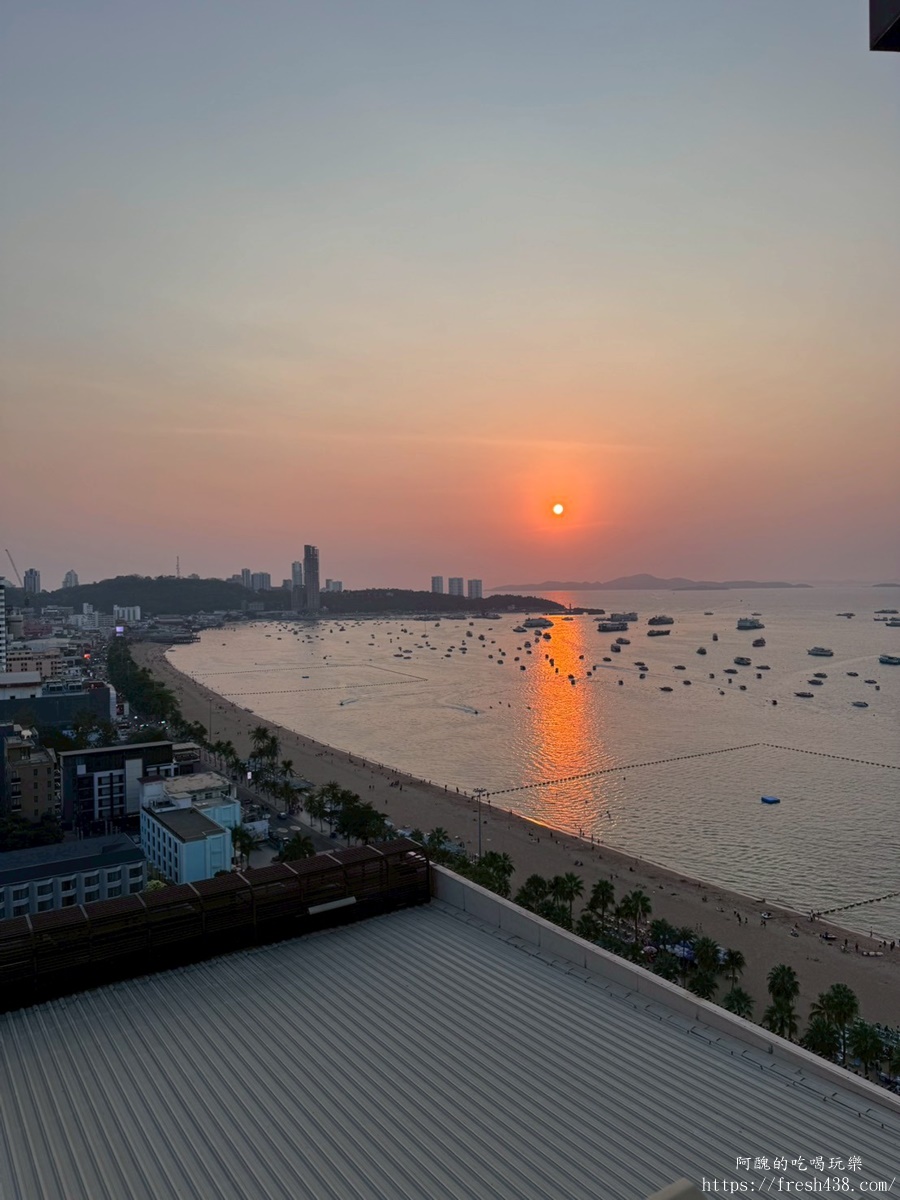 【芭達雅住宿推薦】Hilton Pattaya 希爾頓酒店開箱|海景房、無邊際泳池、早餐評價一次看 - 第18張圖 【芭達雅住宿推薦】Hilton Pattaya 希爾頓酒店開箱|海景房、無邊際泳池、早餐評價一次看