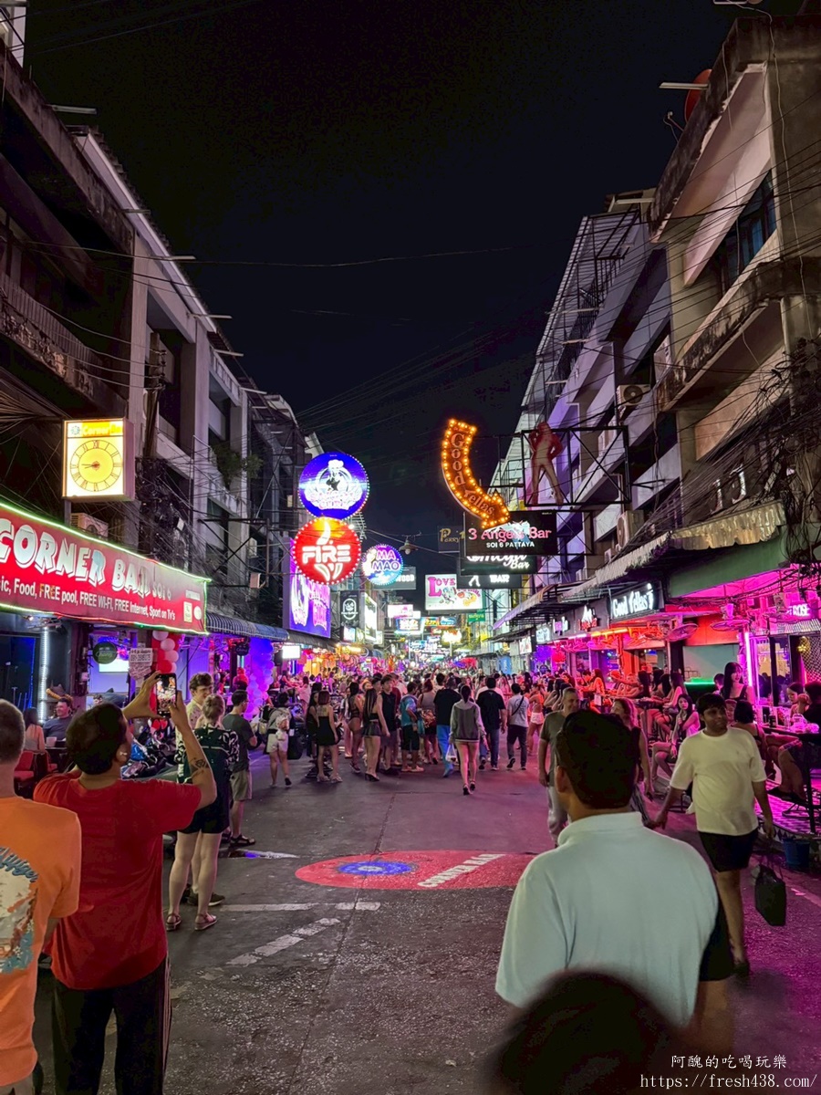 【芭達雅住宿推薦】Hilton Pattaya 希爾頓酒店開箱|海景房、無邊際泳池、早餐評價一次看 - 第51張圖 【芭達雅住宿推薦】Hilton Pattaya 希爾頓酒店開箱|海景房、無邊際泳池、早餐評價一次看