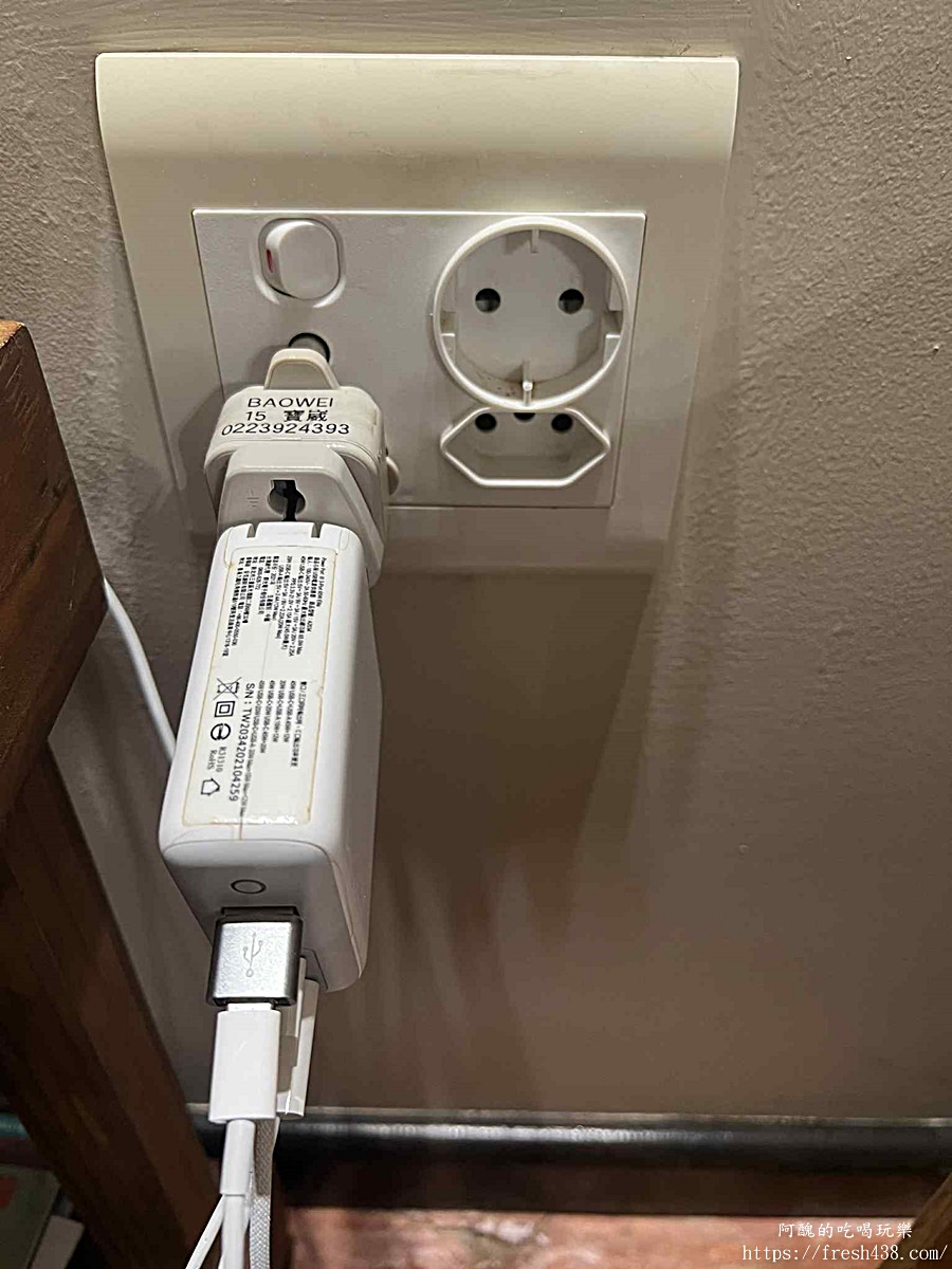 【納米比亞旅遊必看】納米比亞電壓與轉接頭指南|插座規格實測、Type M 必備攻略! - 第6張圖 【納米比亞旅遊必看】納米比亞電壓與轉接頭指南|插座規格實測、Type M 必備攻略!